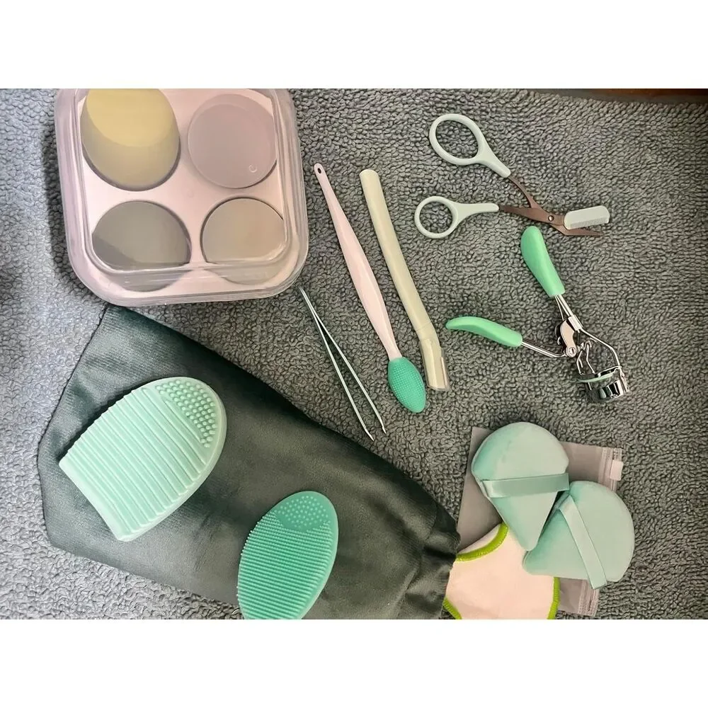 30 Pieces Green Makeup Brushes Kit Foundation Eyeshadow Brushes Set